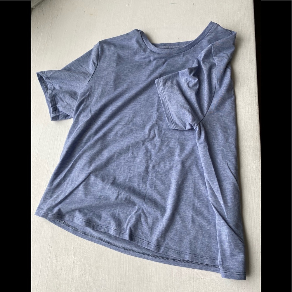 Outdoor Voices crop T-shirt size M (medium)